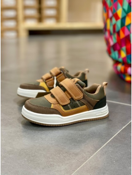 ДИТЯЧІ КРОСІВКИ AMERICAN CLUB BROWN VOLT